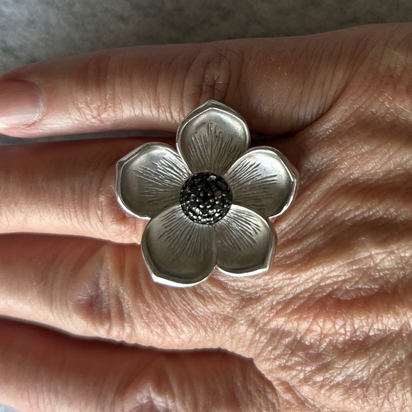 Stephen Dweek Magnolia Ring - Picture 1 of 4